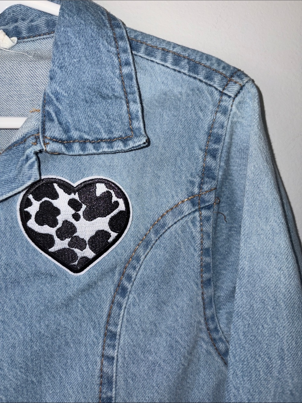 Jessica Simpson Light Blue Denim Dress with Cow-print Heart Patch - Picture 2 of 7